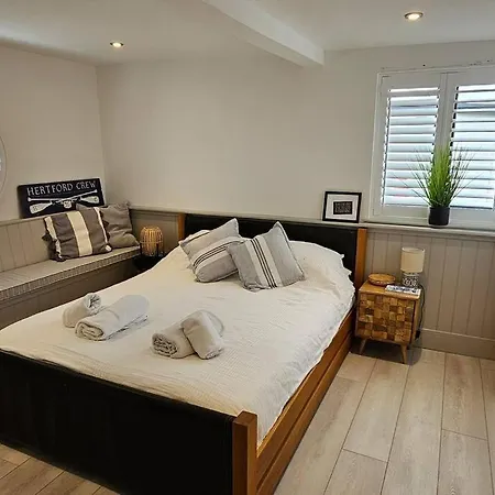 Humberston Boathouse Lodge & Hot Tub - Cleethorpes Beach Cabin Chalet Exterior photo