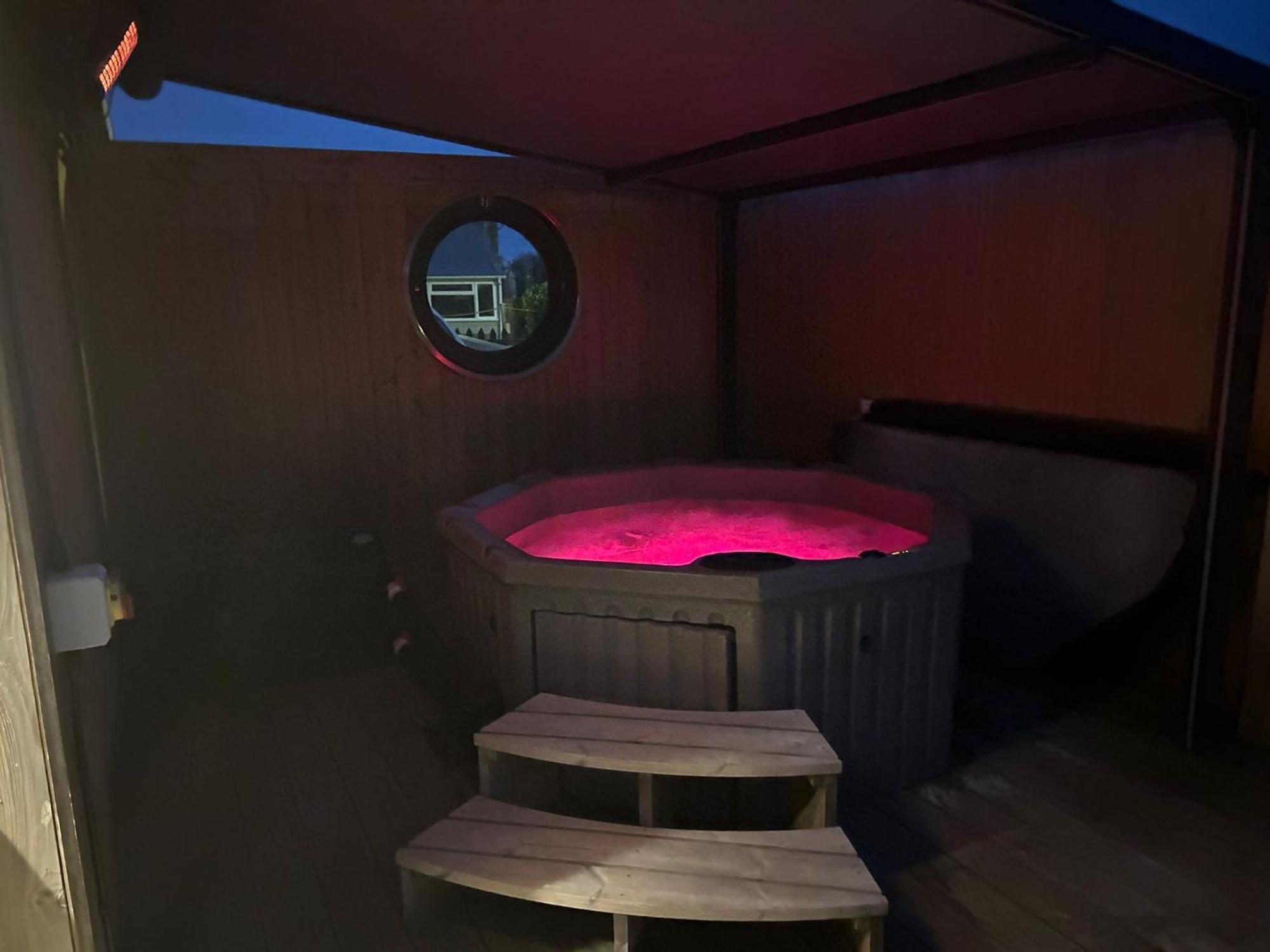 Boathouse & Hot Tub - Cleethorpes Chalé Humberston